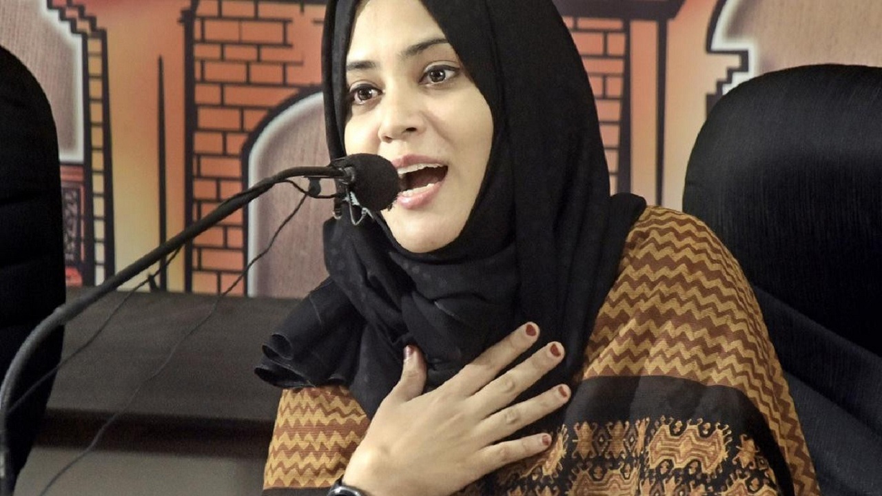 কেরালায় ইতিহাস গড়লেন মুসলিম তরুণী ফাতিমা