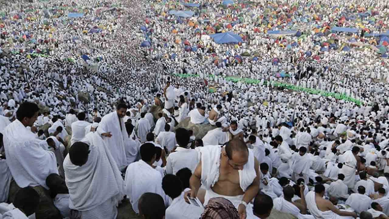 লাব্বাইক লাব্বাইক ধ্বনিতে মুখর হবে আরাফাত ময়দান