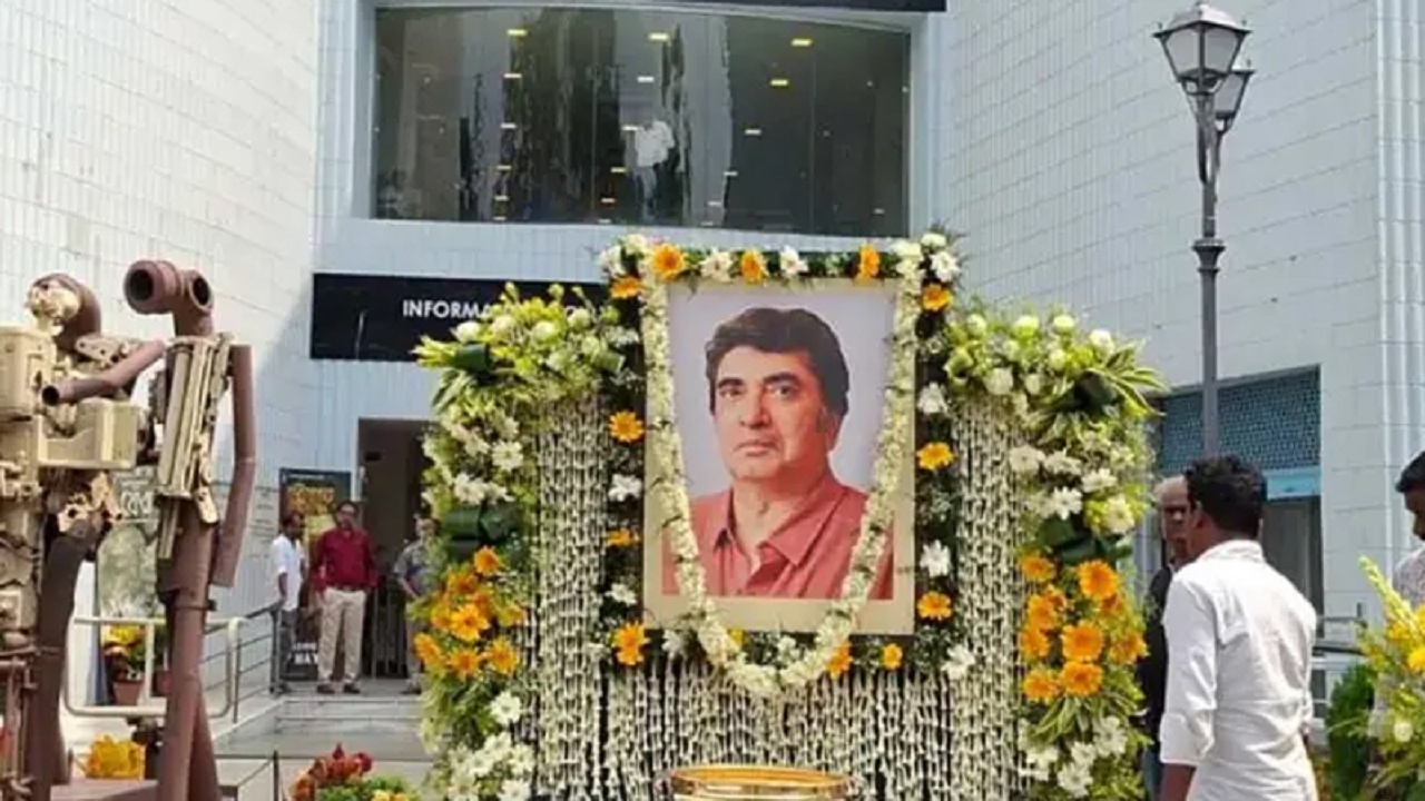 নন্দনে অনিক দত্তের শেষ বিদায়, মৃত্যুর কারণ নিয়ে এখনও ধোঁয়াশা