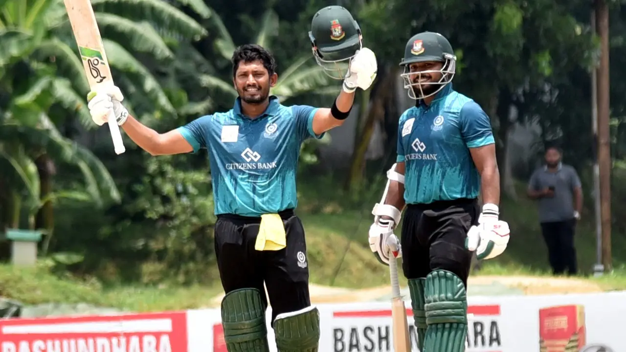 ৪০৪ রান করেও রেকর্ড গড়তে পারলেন না বিজয়-ইমনরা