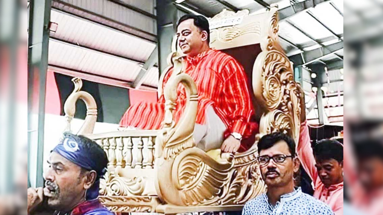 বেনজীর অধ্যায় ও ক্ষমতার অহংকারের শেষ দৃশ্য