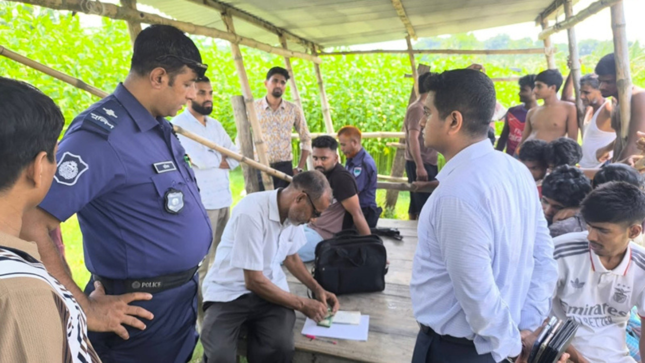 মাগুরায় অবৈধভাবে বালু উত্তোলনের দায়ে ব্যবসায়ীকে জরিমানা