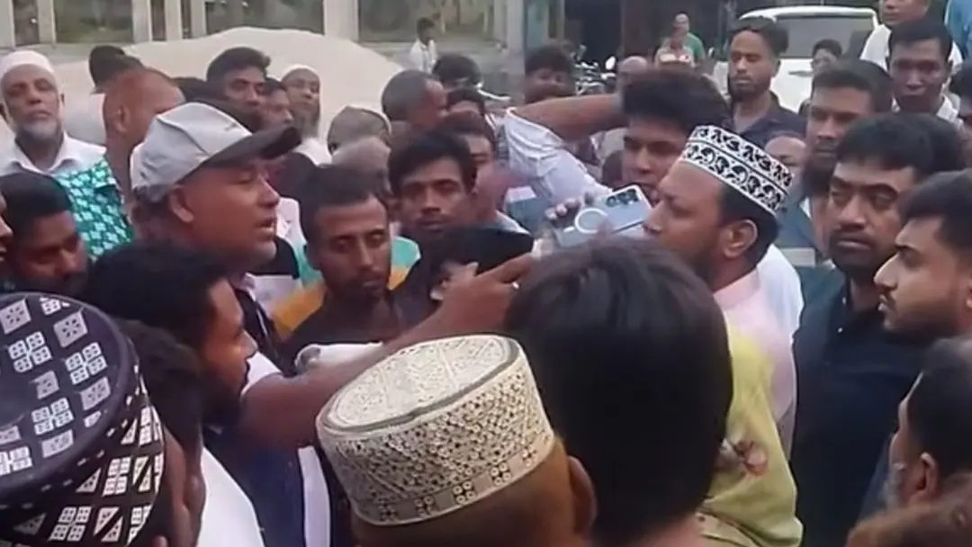 চুয়াডাঙ্গায় এমপি আমির হামজার শ্যালক ও চালককে মারধরের অভিযোগ