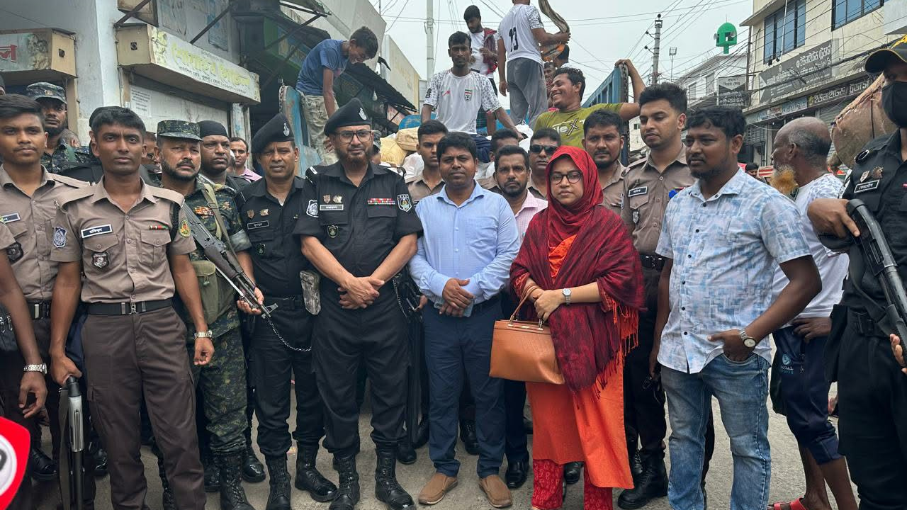 নগরীতে ২টি গোডাউনে অভিযান, ২৫৪২ কেজি নিষিদ্ধ পলিথিন জব্দ