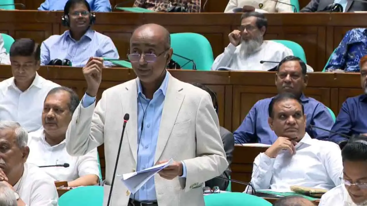 ১ টাকায় বিচার বিভাগ চললে দেশ পুলিশি রাষ্ট্র হয়ে যাবে : আইনমন্ত্রী