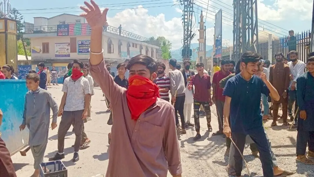 পাকিস্তান : বিক্ষোভে উত্তাল আজাদ কাশ্মির, ২৪ জন নিহত