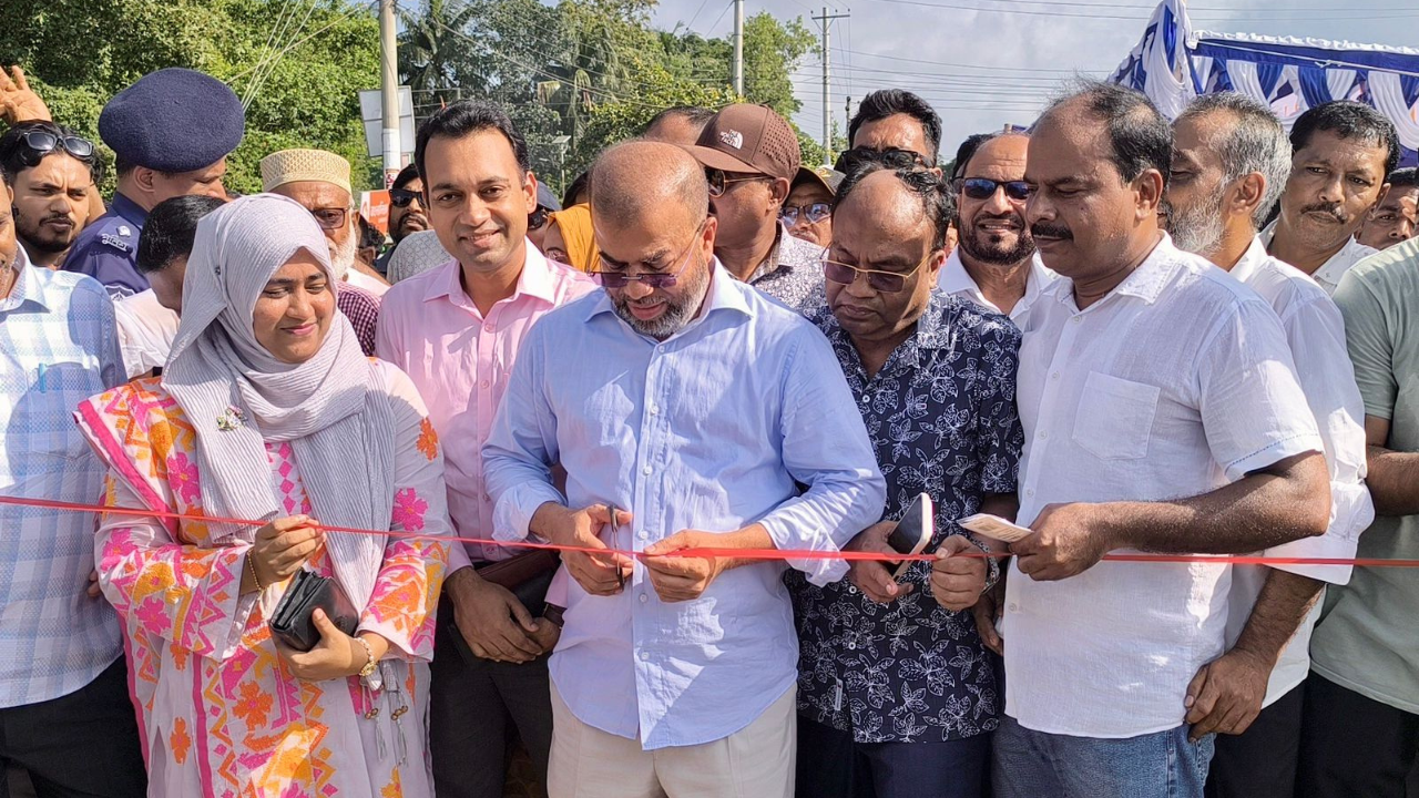 মোংলা নদীতে দুটি ফেরি ২৪ ঘণ্টা সচল থাকবে: পরিবেশ প্রতিমন্ত্রী