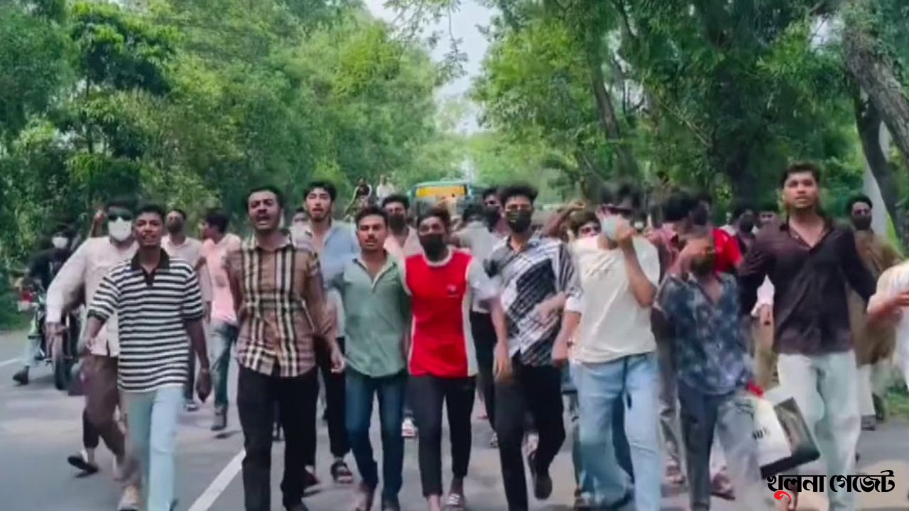 গোপালগঞ্জে ছাত্রলীগের বিক্ষোভ