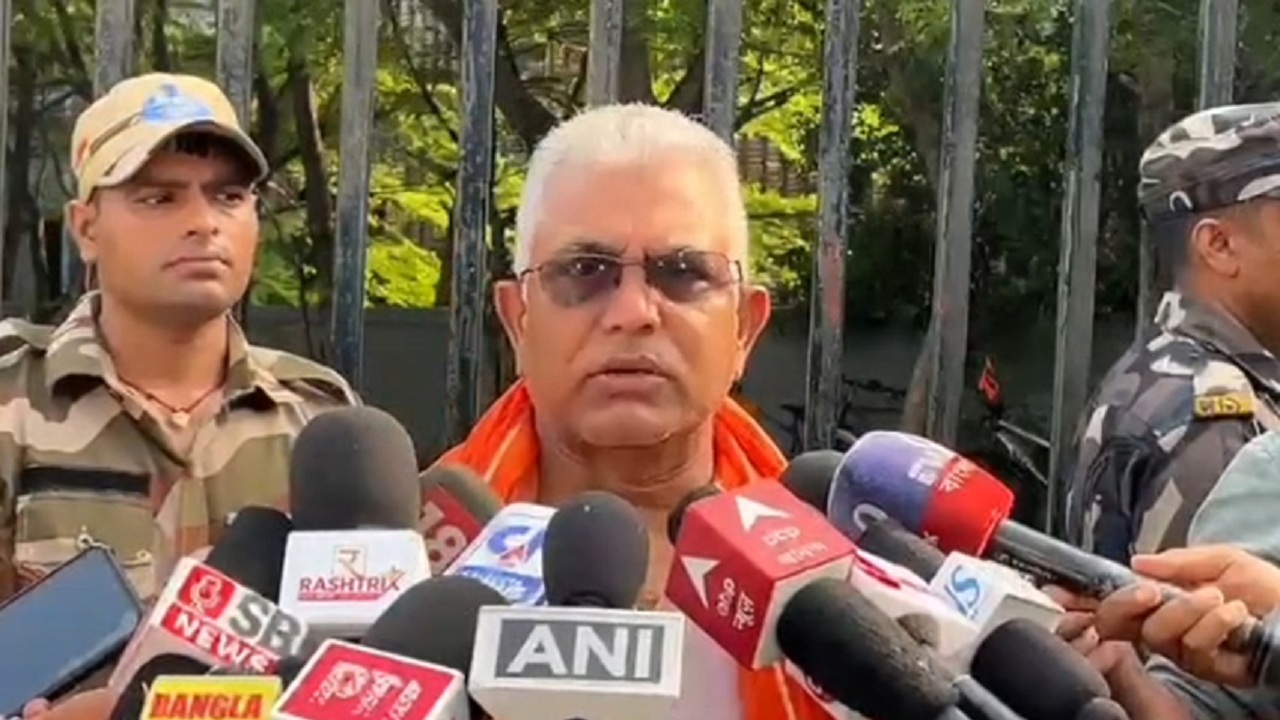 বাংলাদেশ-পাকিস্তানে গিয়ে নামাজ পড়ুন কেউ কিছু বলবে না : বিজেপির মন্ত্রী