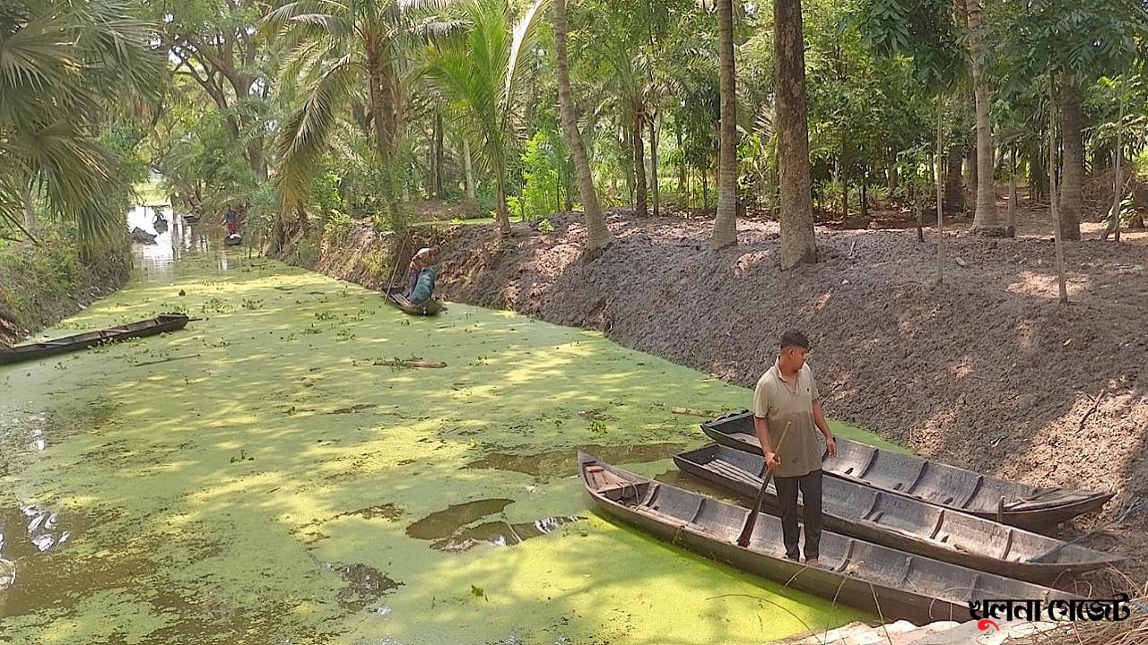 ডুমুরিয়ায় খাল খনন প্রকল্পে অনিয়মের অভিযোগ