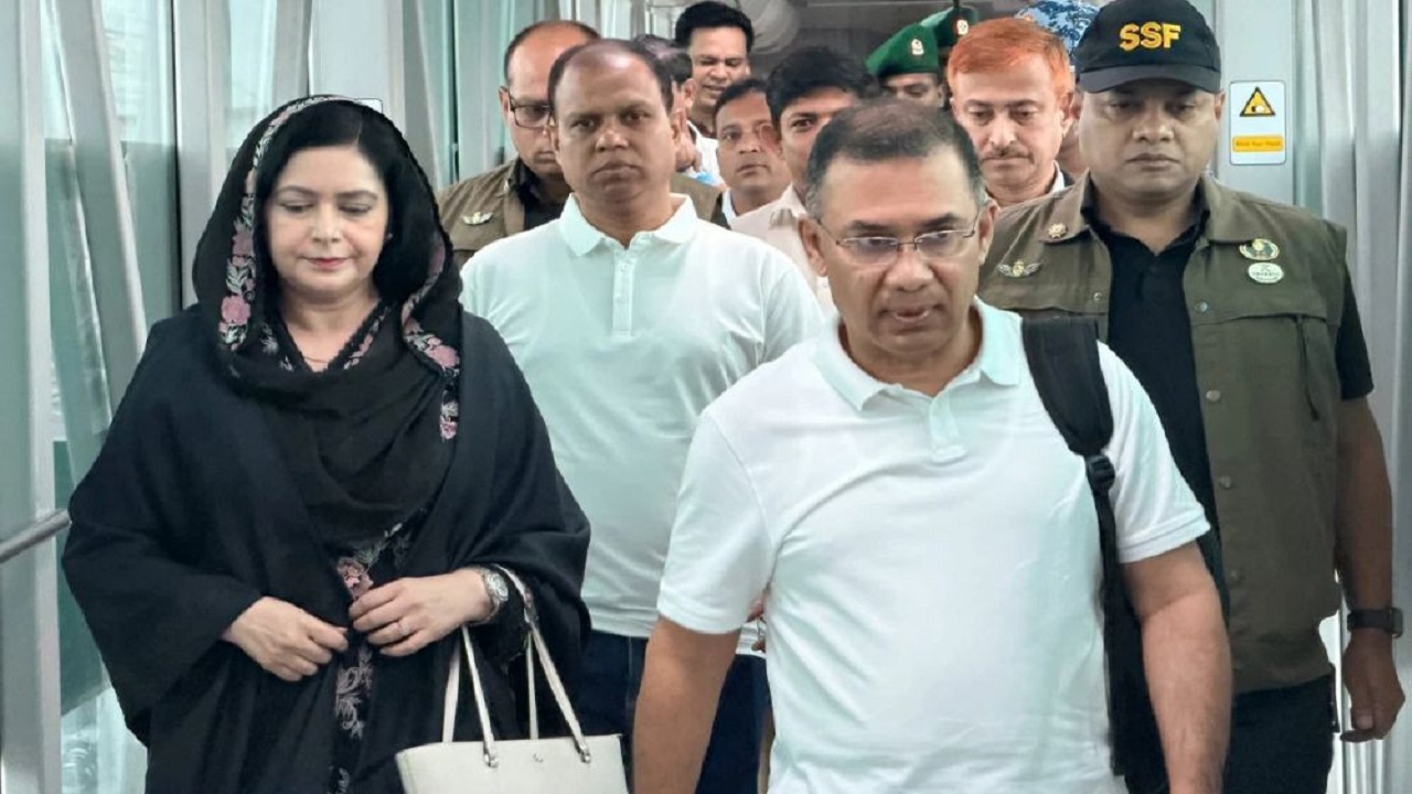কক্সবাজারে পৌঁছেছেন প্রধানমন্ত্রী