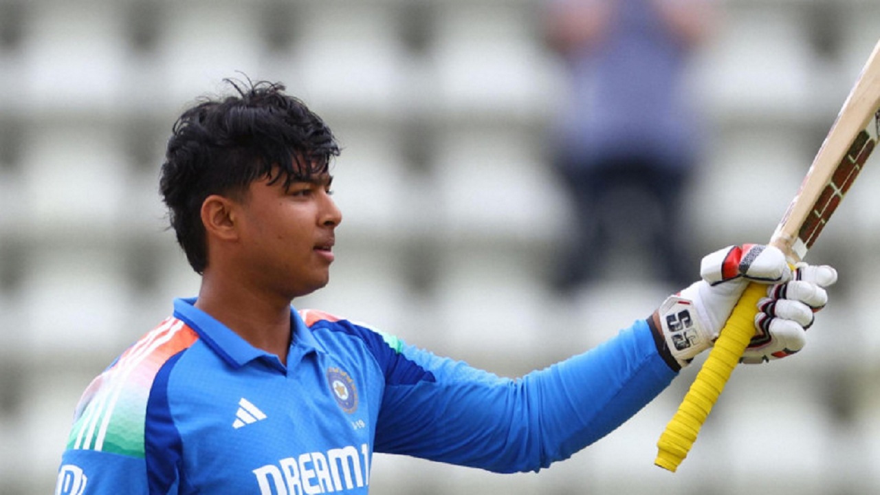 ১১ বলে ফিফটি করে সূর্যবংশীর বিশ্বরেকর্ড