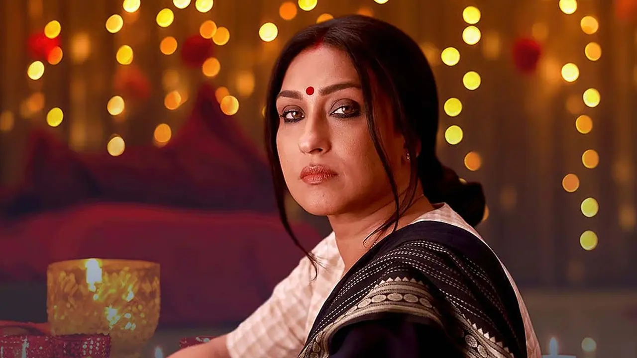 ‘কিছু রাত নিঃশব্দেই বদলে দেয় সবকিছু’