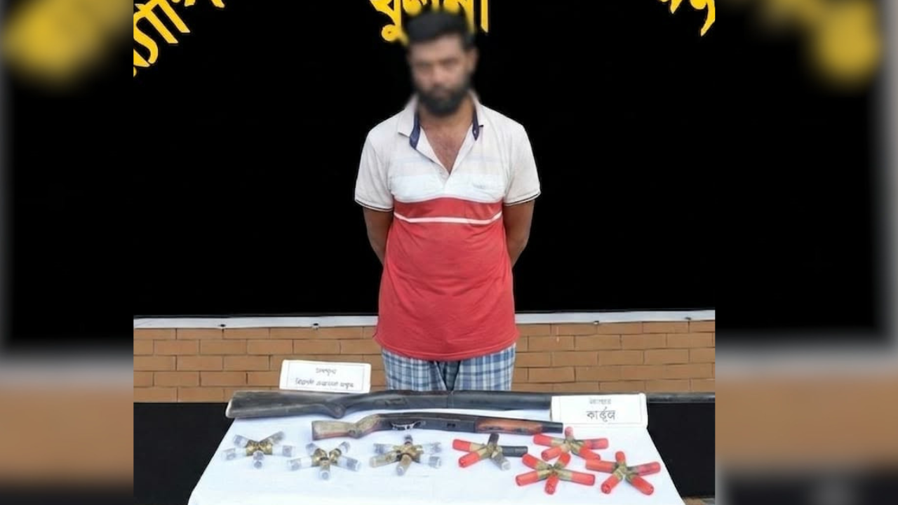 সুন্দরবনের জলদস্যু ‘খানজাহান’ গ্রেপ্তার, অস্ত্র ও গুলি উদ্ধার