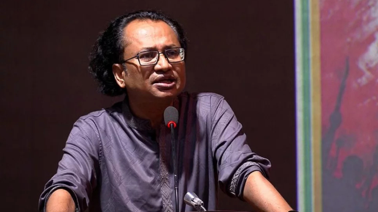 কিছু পাওয়ার আশায় বুলেটের সামনে বুক পাতেননি জুলাইযোদ্ধারা: তথ্য উপদেষ্টা