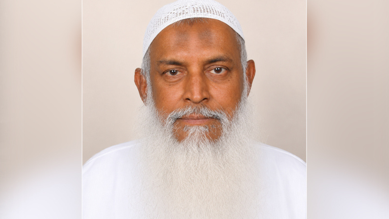 সিঙ্গাপুরের হাসপাতালে ভর্তি ধর্মমন্ত্রী শাহ মোফাজ্জাল হোসাইন