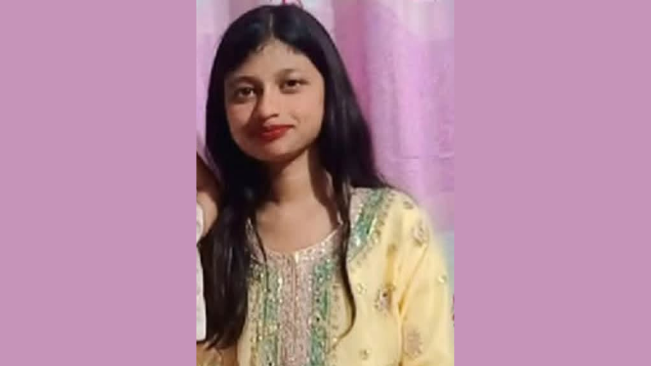 শিশুকে বাড়ি থেকে ডেকে নিয়ে কানের দুল নিয়ে চম্পট নারী