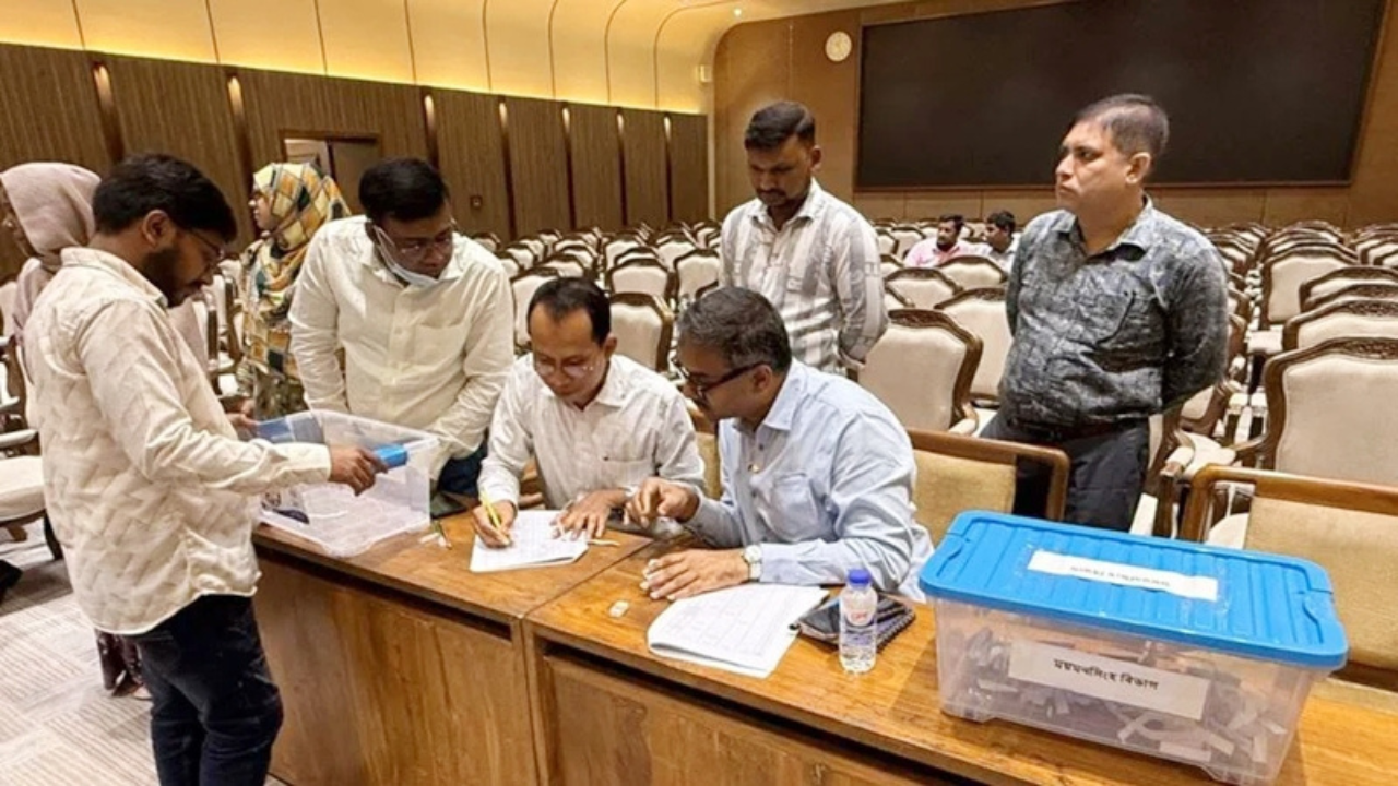 ৭৬৭ জন উপ-সহকারী প্রকৌশলীকে বদলি