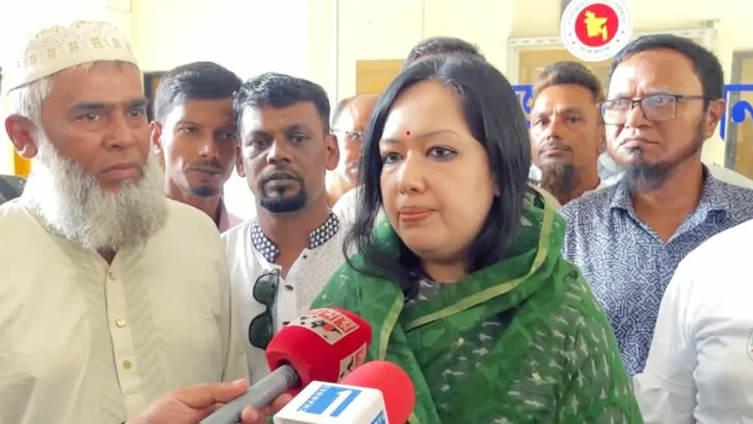শেখ হাসিনার দেশে ফিরতে আইনগত কোনো বাধা নেই: রুমিন ফারহানা