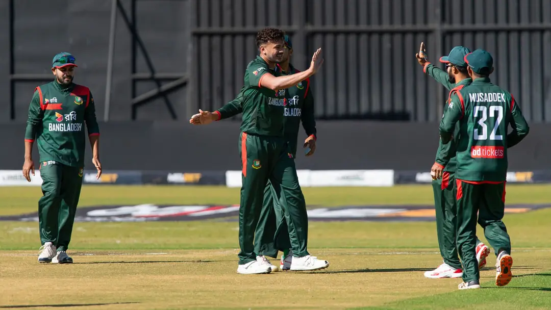 কারানের সেঞ্চুরিতে বাংলাদেশকে চ্যালেঞ্জিং লক্ষ্য দিলো জিম্বাবুয়ে
