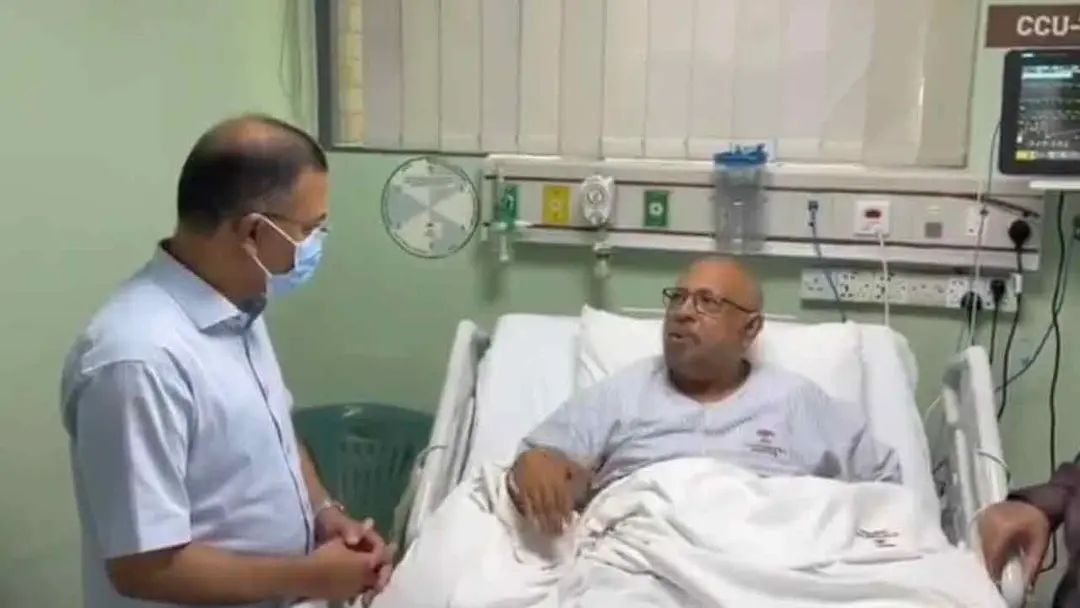 মওদুদ হোসেন আলমগীর পাভেলকে দেখতে গেলেন প্রধানমন্ত্রী