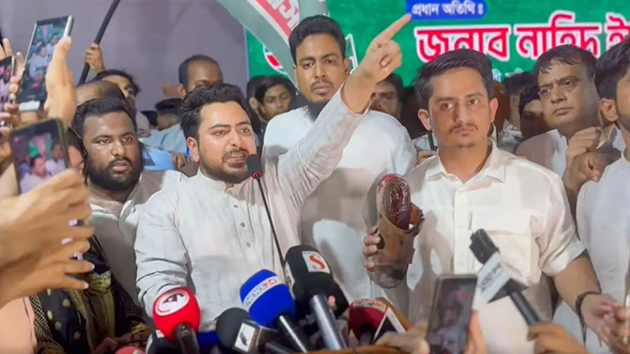 এই বোমা বিস্ফোরণ প্রশাসনের সহায়তায় হয়েছে : নাহিদ ইসলাম