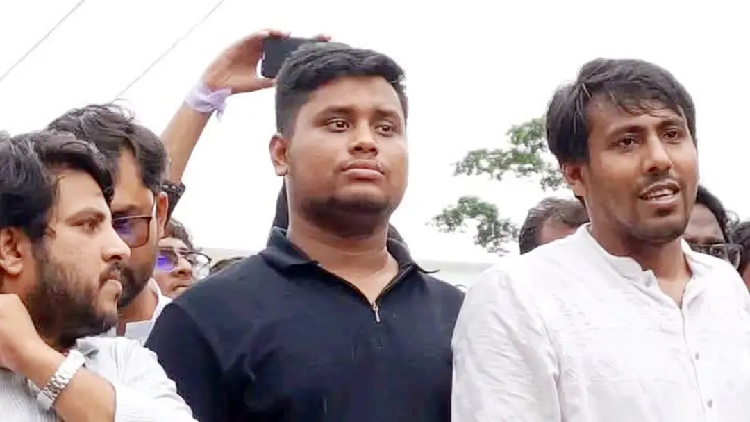 দেশের স্বার্থে সংস্কারের দায়িত্ব আমাদেরকেই নিতে হবে: হাসনাত