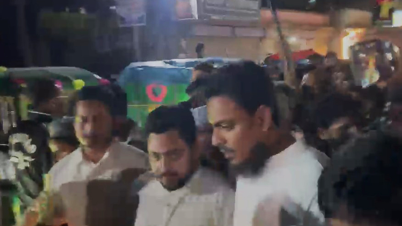 সাভারে এনসিপির সমাবেশ চলাকালে বিস্ফোরণ