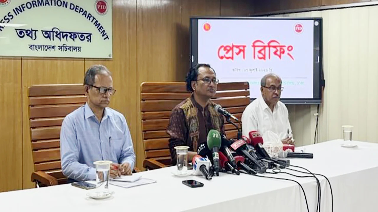 জুলাই জাদুঘর উদ্বোধন ৫ আগস্টের আগে : প্রধানমন্ত্রীর তথ্য উপদেষ্টা
