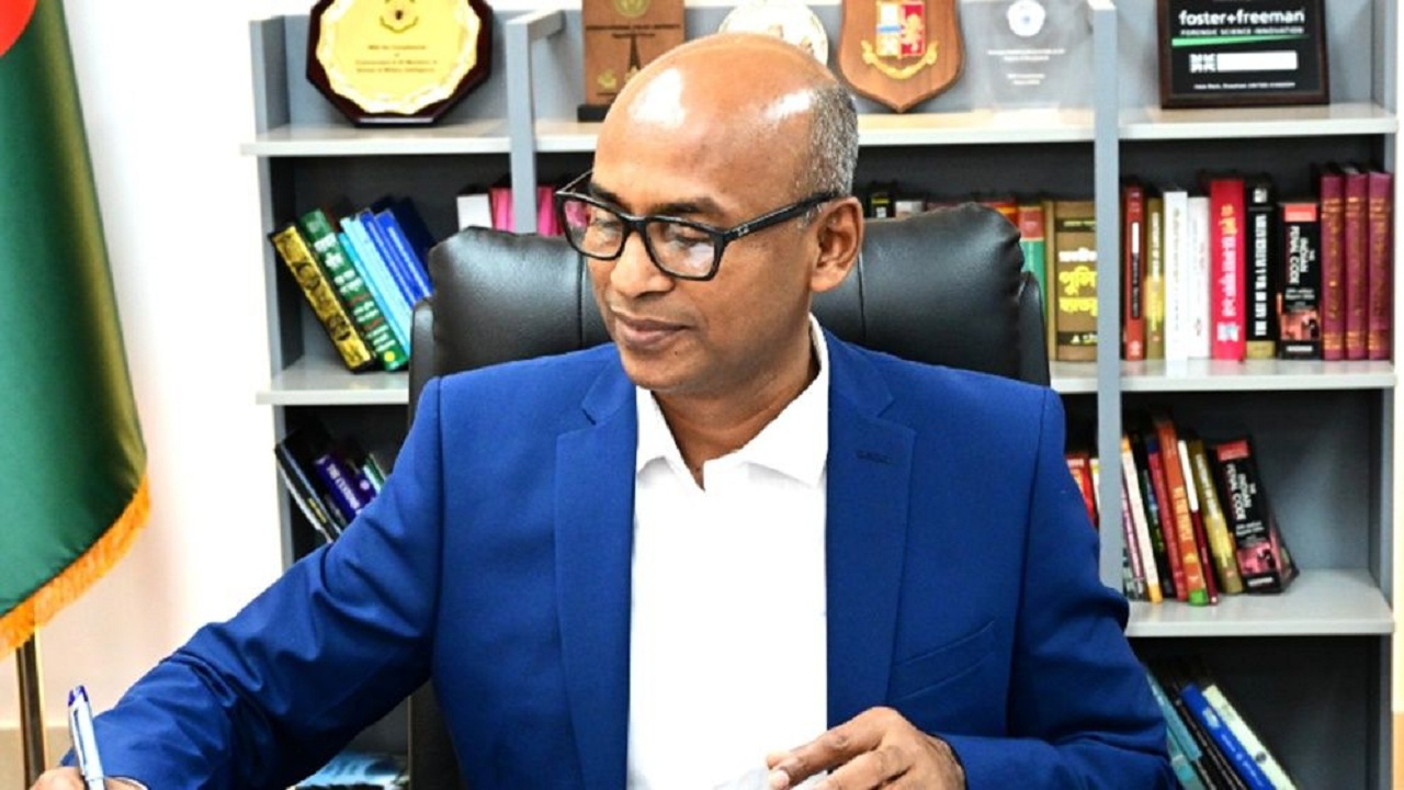 সিআইডির প্রধান হলেন ব্যারিস্টার মোশাররফ হোছাইন