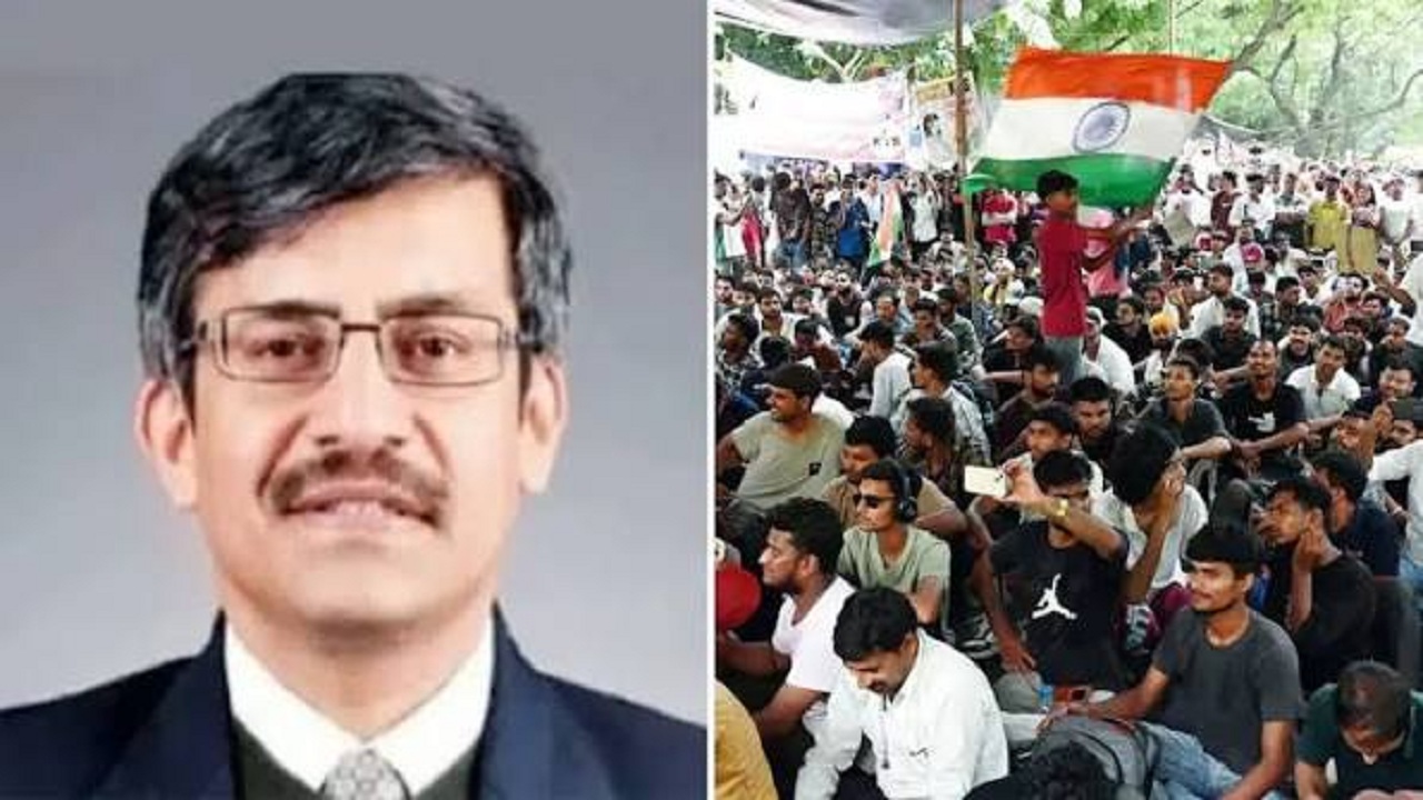 নয়াদিল্লিতে বিক্ষোভ : কেন্দ্রীয় শিক্ষা সচিবকে অপসারণ করল ভারত