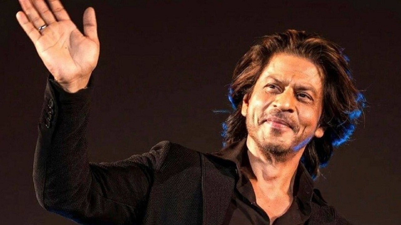 যুক্তরাষ্ট্রে ২৫৬২ মিলিয়নে স্টেডিয়াম কিনে ইতিহাস গড়লেন শাহরুখ খান