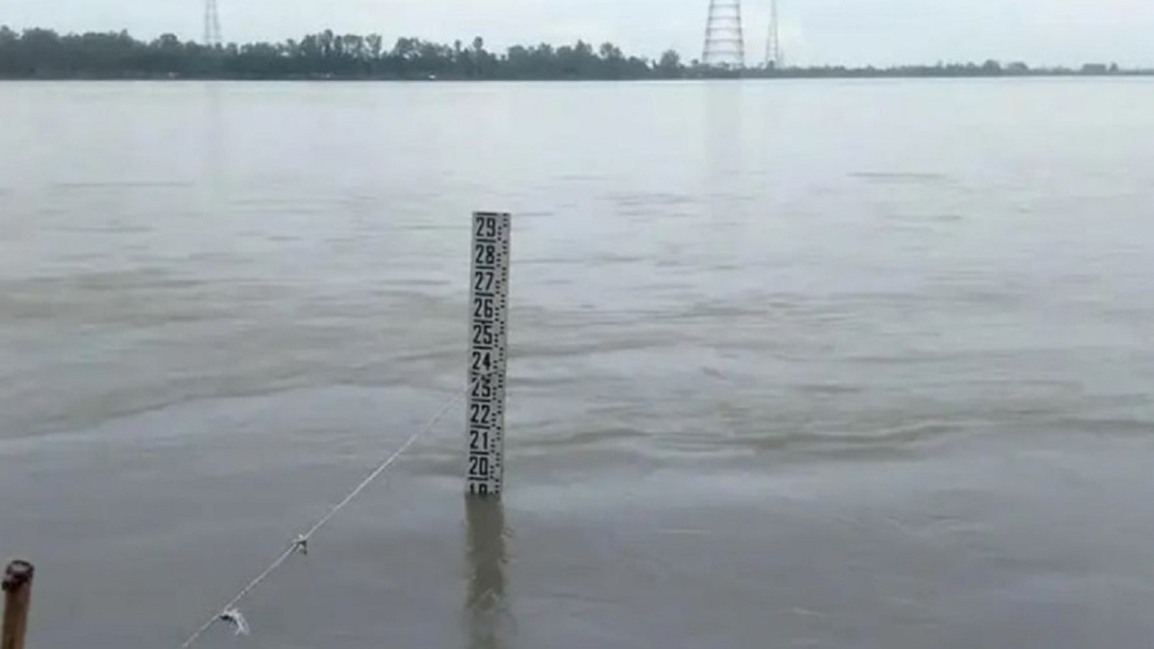 তিস্তার পানি বিপৎসীমা ছুঁই ছুঁই, যেসব জেলায় বন্যার শঙ্কা