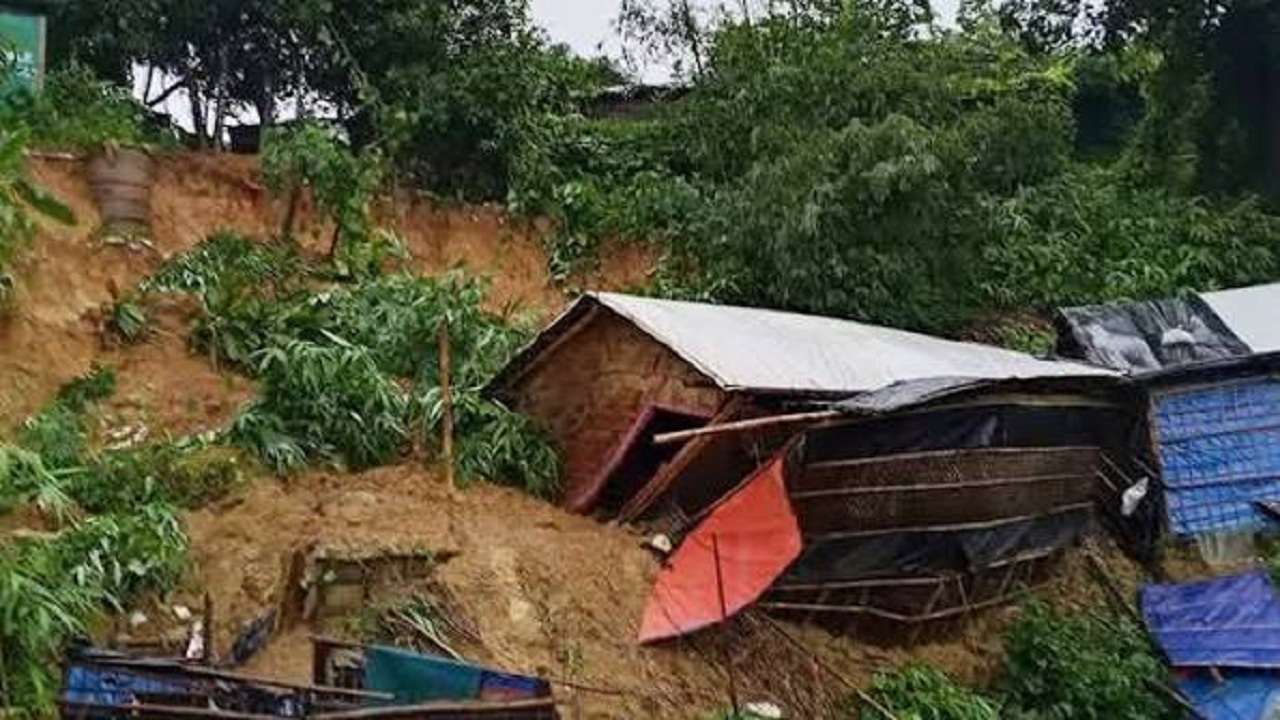 বান্দরবান ও কক্সবাজারে পাহাড়ধসে ৭ জনের মৃত্যু