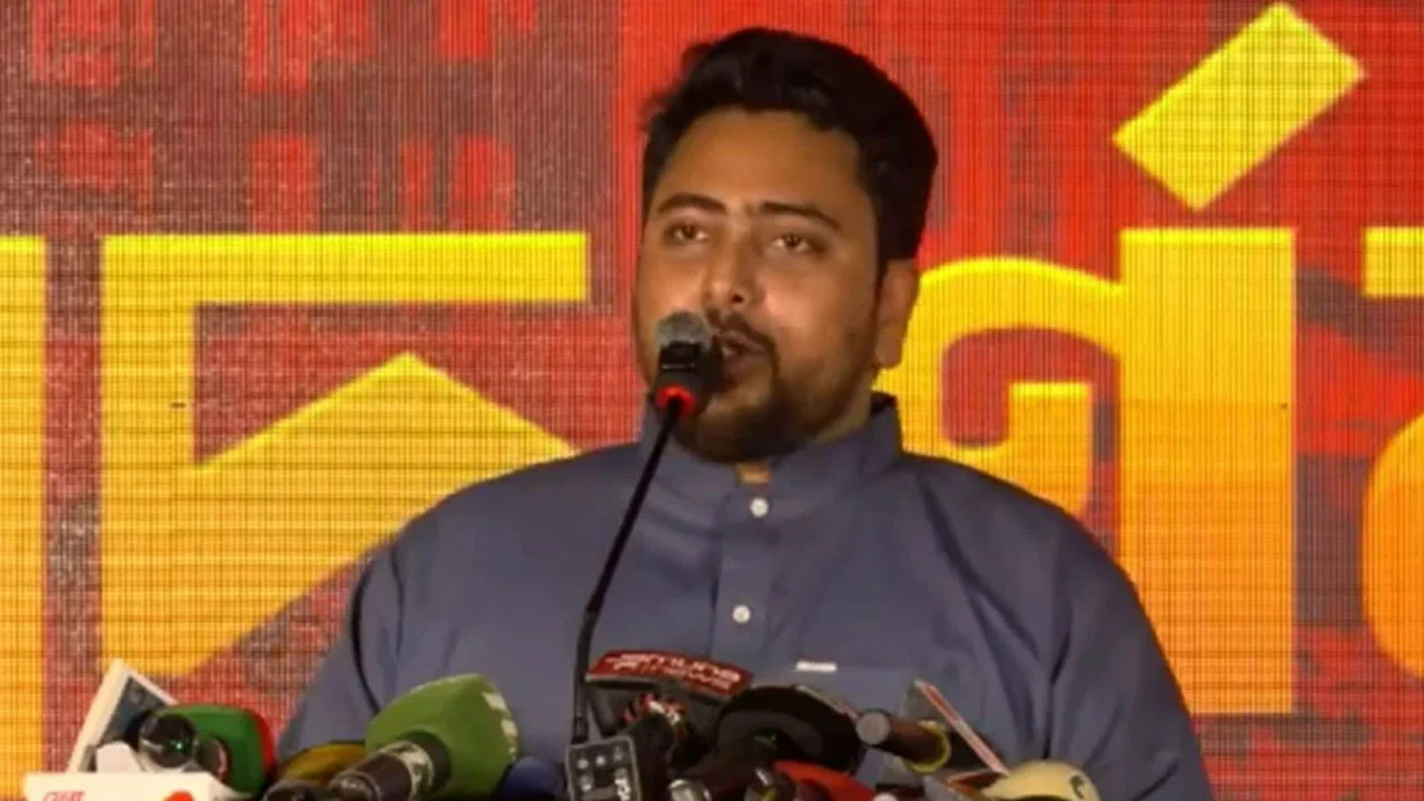 হাসিনার প্রত্যর্পণ ঠিক না হলে তারেক রহমান ভারতে যেতে পারবেন না : নাহিদ