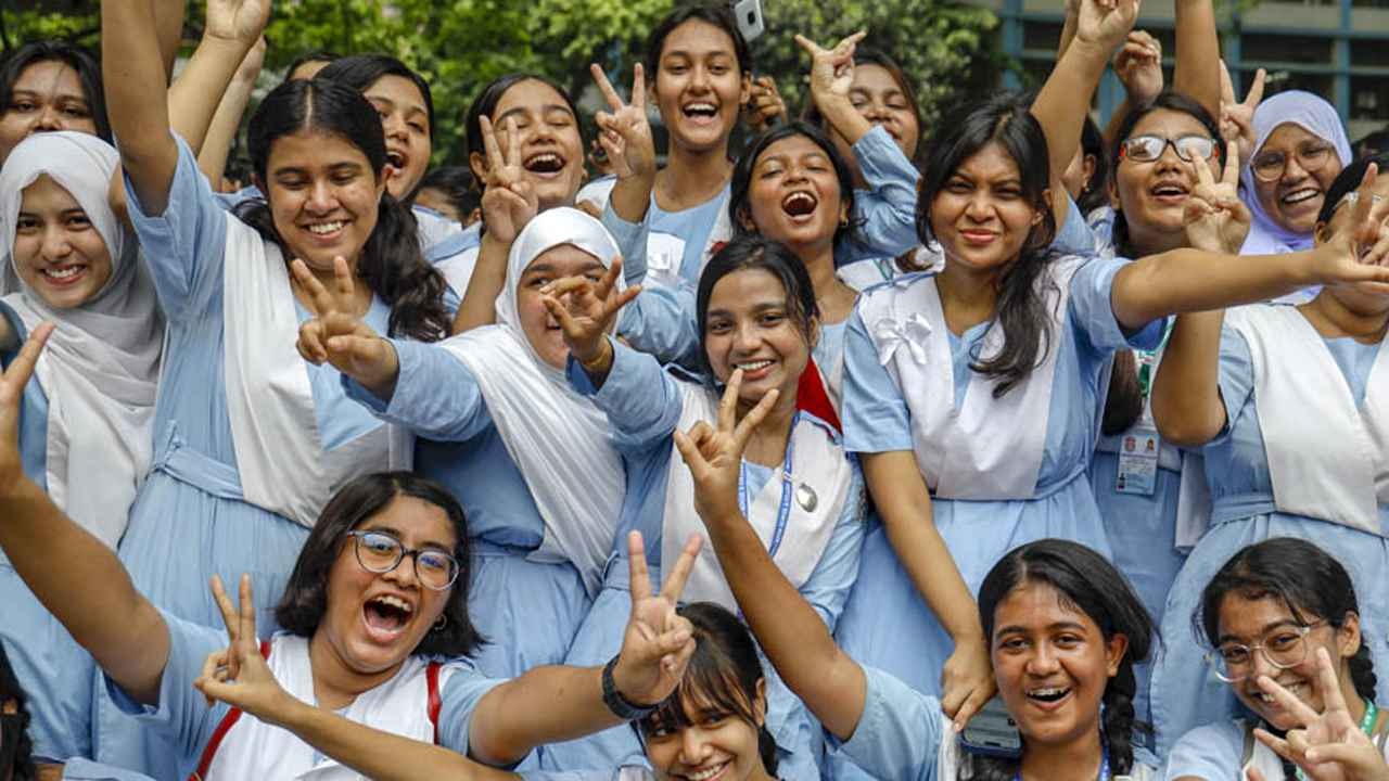 এবারও পাসের হার ও জিপিএ-৫ এ এগিয়ে মেয়েরা