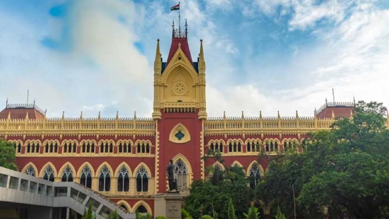 মাদ্রাসায় ‘বন্দে মাতরম’ গাইলে ‘আকাশ ভেঙে পড়বে না’: কলকাতা হাইকোর্ট