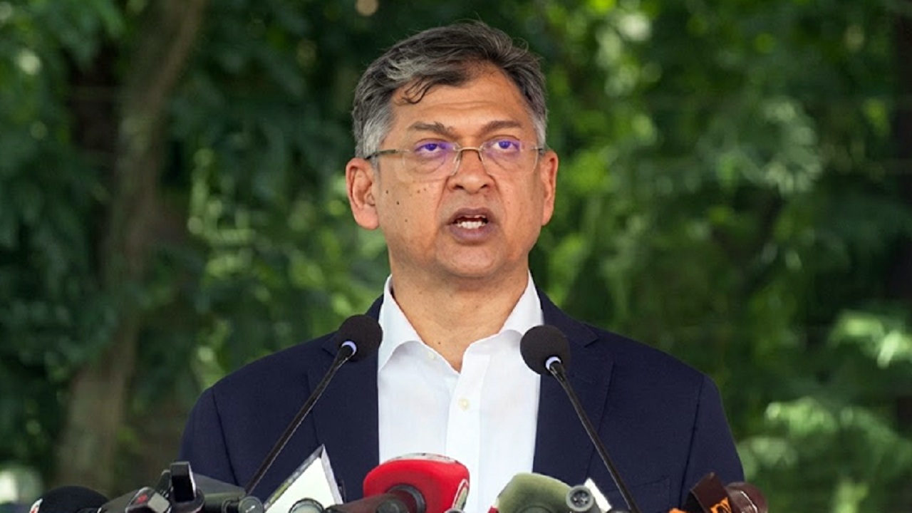 পুলিশ কোনো বিশেষ দল বা গোষ্ঠীর লাঠিয়াল বাহিনী নয় : স্বরাষ্ট্রমন্ত্রী