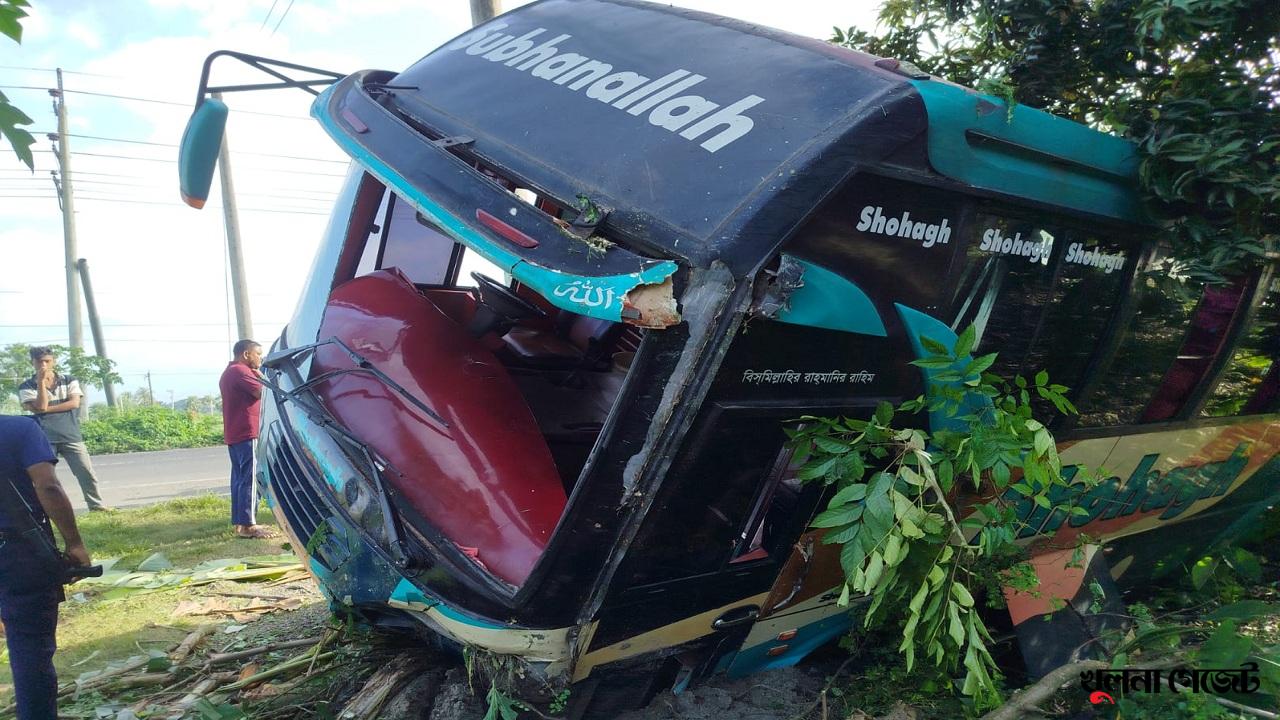 সকালে হাঁটতে বের হয়ে বাসের ধাক্কায় প্রাণ গেল আনন্দ কুমারের