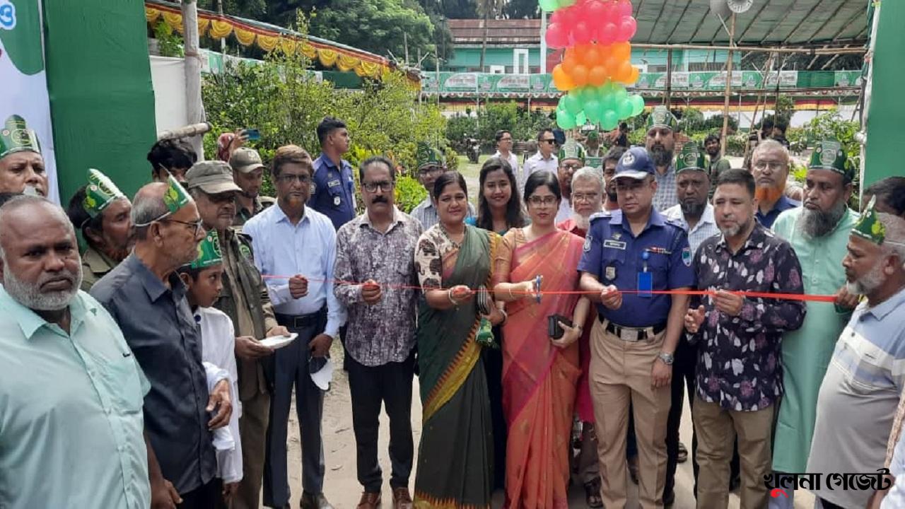 সাতক্ষীরায় ১০ দিনব্যাপী বৃক্ষ মেলার উদ্বোধন