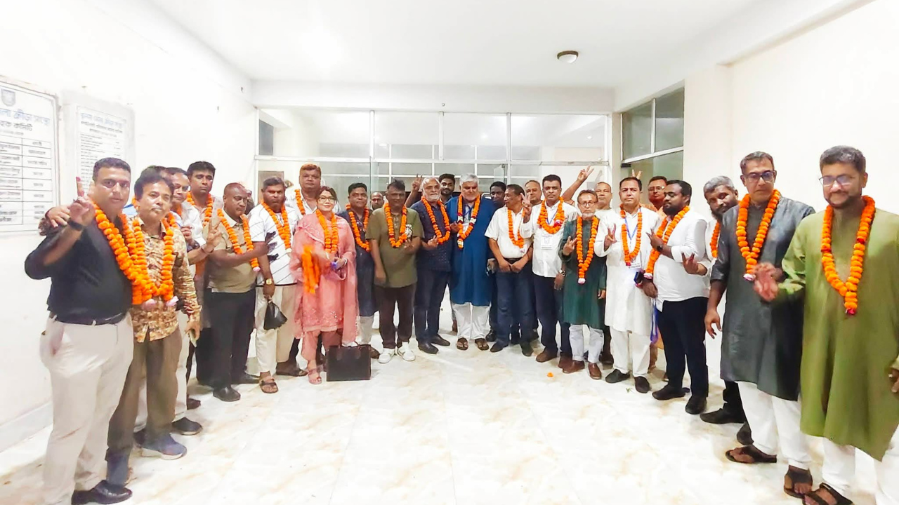 খুলনা জেলা ক্রীড়া সংস্থার নির্বাচনে খায়রুল ইসলাম নেতৃত্বাধীন সম্মিলিত ক্লাব ঐক্য পরিষদ প্যানেলের নিরঙ্কুশ জয়