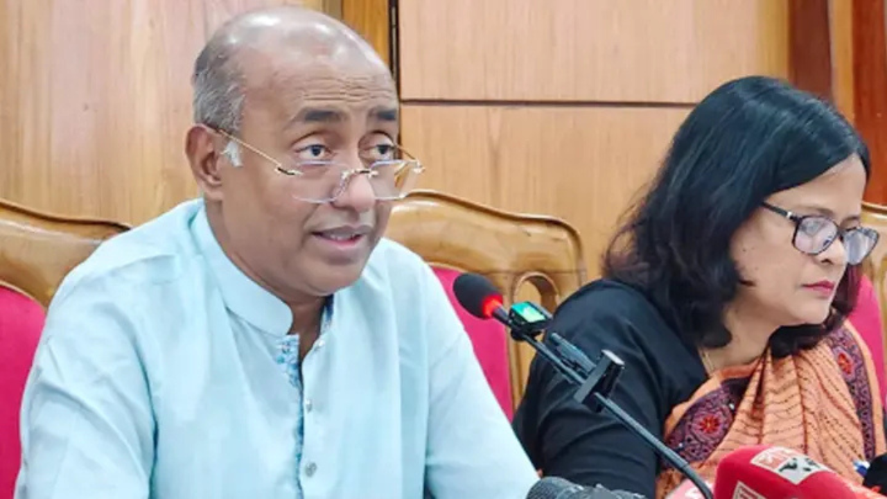 সন্ত্রাস দমনে ক্রসফায়ারের পথে যাবে না সরকার: আইনমন্ত্রী