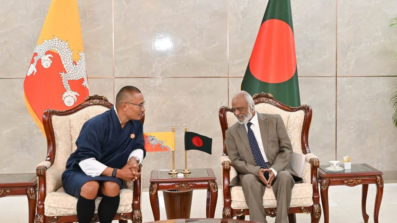 সার্ককে সক্রিয় করতে চায় বাংলাদেশ