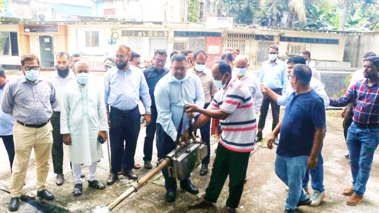 ডেঙ্গু সংক্রমণ বাড়ছে, হাসপাতালগুলোতে রোগীদের ভর্তি করার জায়গা নেই : মনা