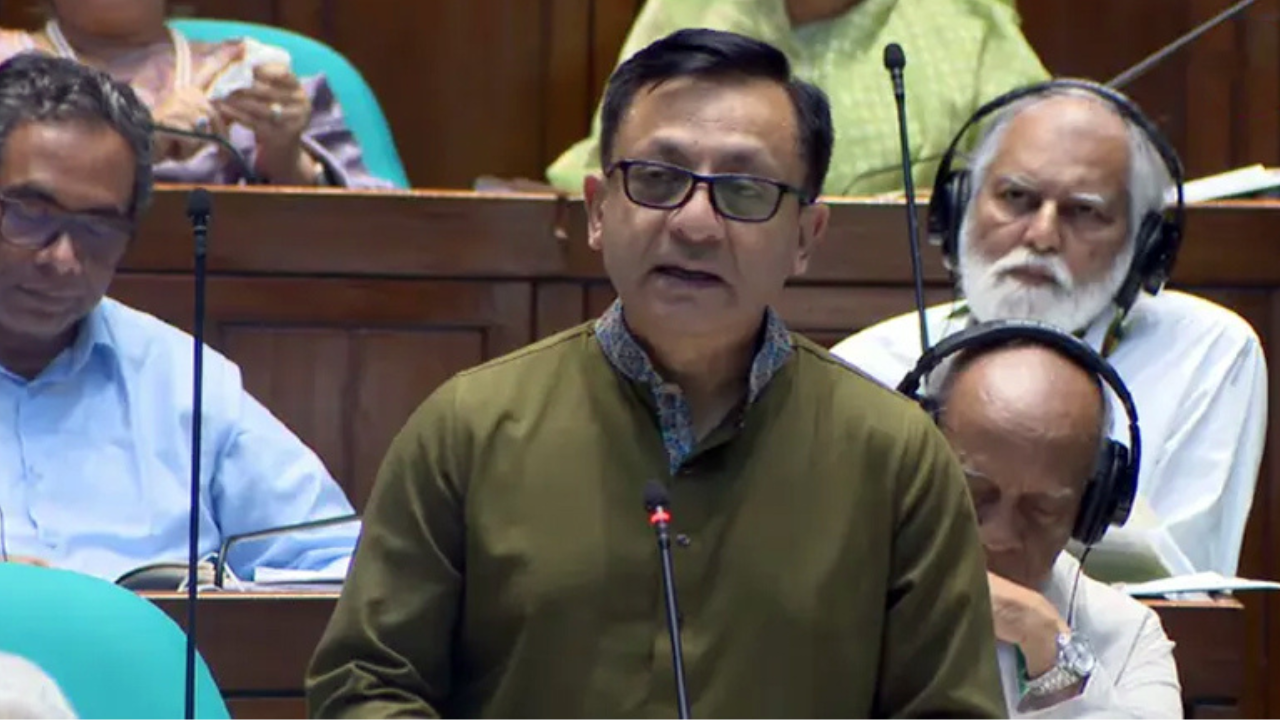 তিন বছরে বন্ধ হয়েছে ৪ শতাধিক গার্মেন্টস কারখানা: বাণিজ্যমন্ত্রী