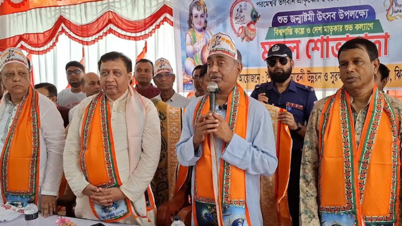 দেশের সব ধর্মের মানুষ শান্তিপূর্ণভাবে নিজ নিজ ধর্ম পালন করছে: আইনমন্ত্রী