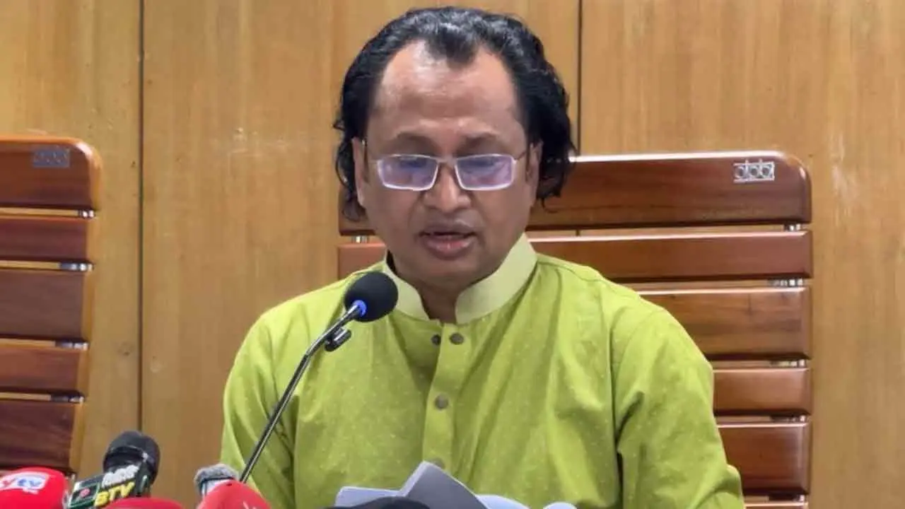 জ্বালানি তেলের দাম বাড়ানোর ইস্যুতে আইএমএফের কোনো শর্ত নেই: প্রধানমন্ত্রীর উপদেষ্টা