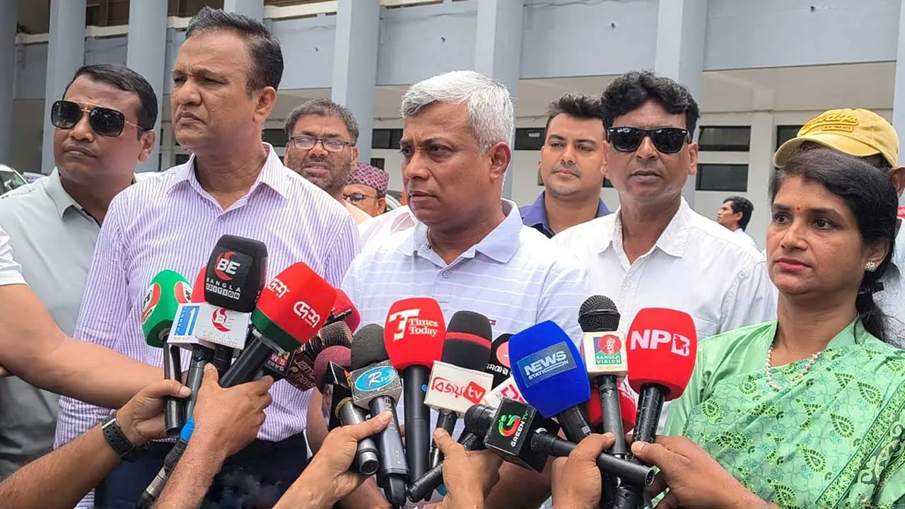 মধ্যপ্রাচ্যের সংকট কাটলে তেলের দাম কমাবে সরকার: জ্বালানি প্রতিমন্ত্রী