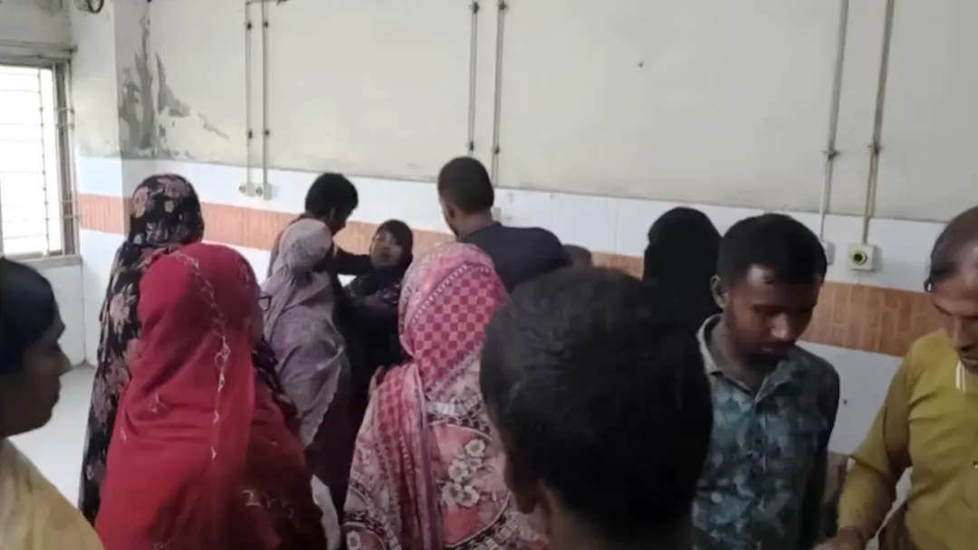 পিকআপ-পাখিভ্যান সংঘর্ষে শিশু নিহত