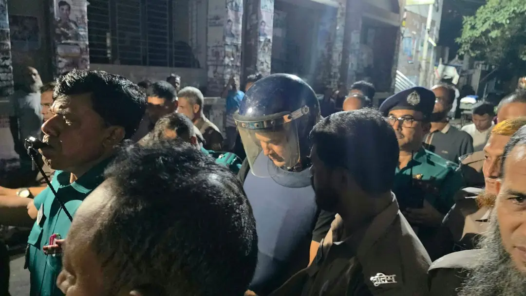 রাষ্ট্রদ্রোহ মামলায় সাবেক ওসি রাকিবুল ৫ দিনের রিমান্ডে